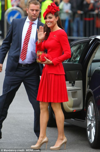 Duchess Catherine at the Jubilee river pageant