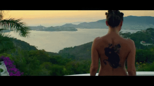  Jennifer Lopez in 'Follow The Leader' musik video