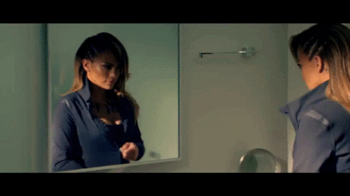  Jennifer Lopez in 'Follow The Leader' music video