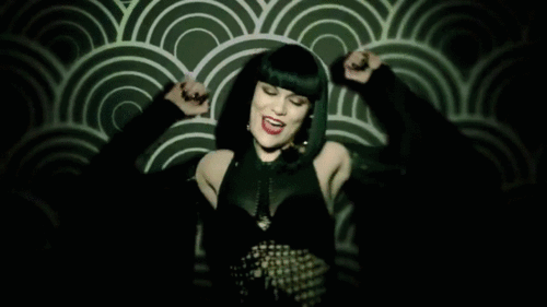  Jessie J in 'Domino' muziek video