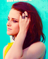 Kristen Stewart - MTV Movie Awards 2012 - twilight-series photo