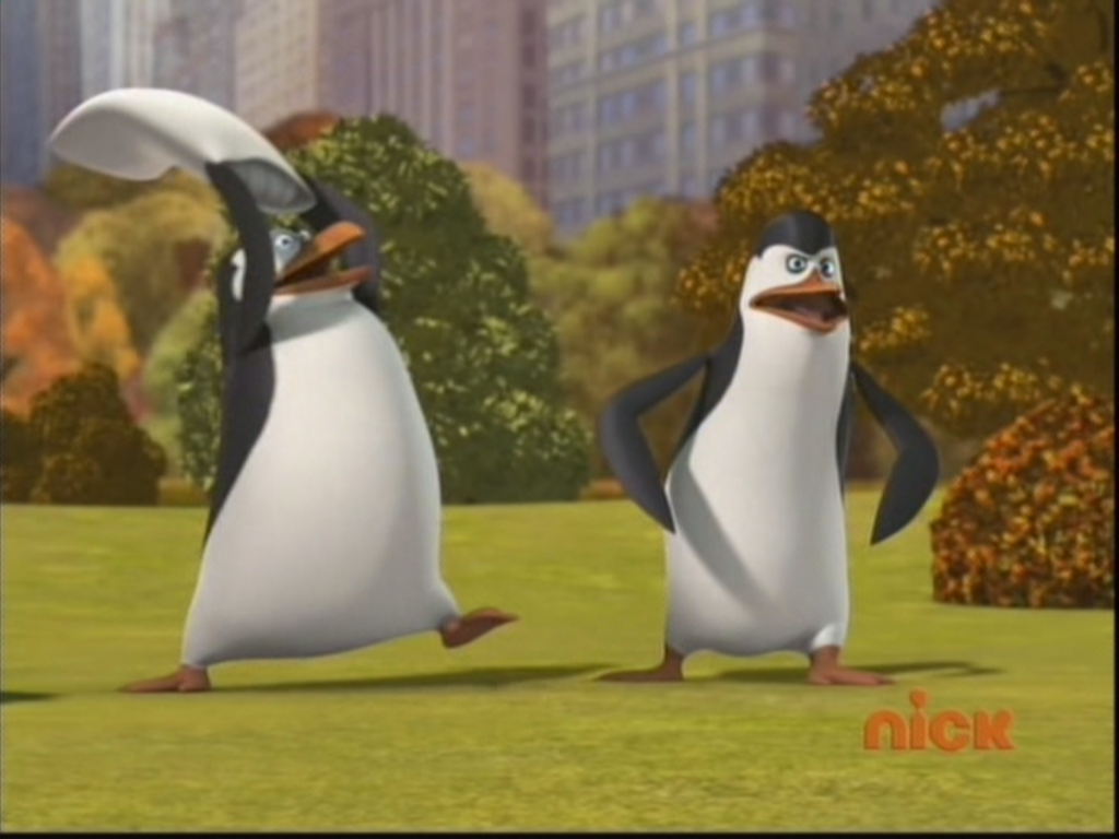 Pillow-Fight-penguins-of-madagascar-3105