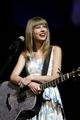 Taylor Swift performed ai Wallmart(June, 1st) - taylor-swift photo