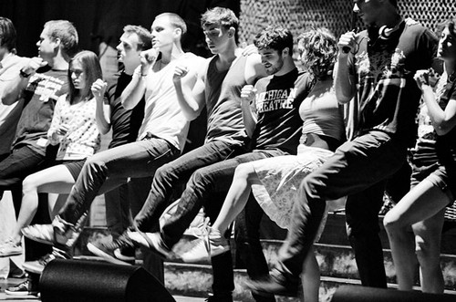  Team StarKid With Darren Criss: A siku in the Life in picha