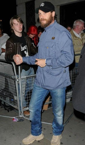 Tom & шарлотка, шарлотта making their way to the Prometheus Premiere Afterparty