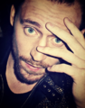 Tom :) - tom-hiddleston photo