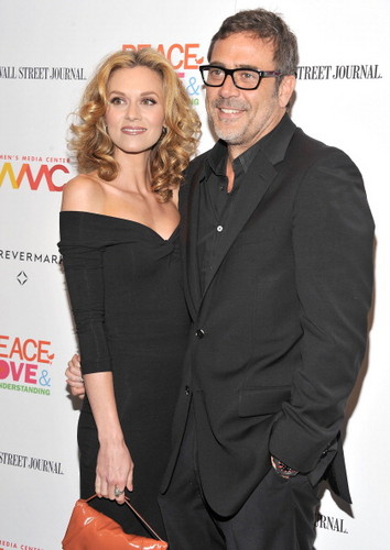  hilarie Burtonattend the “Peace, cinta And Misunderstanding” New York Screening (June 4, 2012)