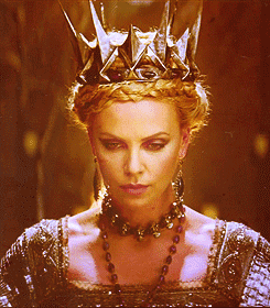  Queen Ravenna