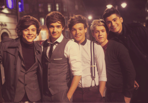 http://images5.fanpop.com/image/photos/31100000/Luv-1D-one-direction-31130900-500-350.png