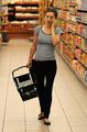 Shopping in Gelsons Market, Hollywood (June 17th 2012) - natalie-portman photo
