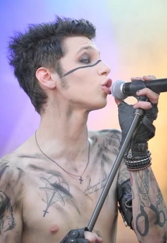 <3*<3*<3*<3Andy<3*<3*<3*<3*<3