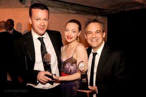  Amanda at the 66th Annual Tony Awards Zeigen - Backstage {10/06/12}