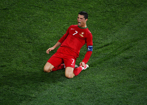  C: Ronaldo (Portugal)