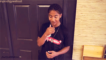  This is sexy ! I bet this is what Roc does when he walks up to a girl he likes..