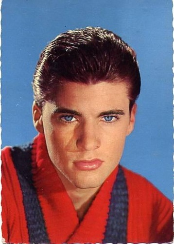  Eric Hilliard Nelson-Ricky Nelson (May 8, 1940 – December 31, 1985)