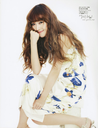  Jessica @ Marie Claire Magazine July Issue