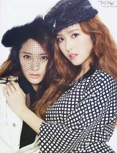  Jung Sisters @ Marie Claire Magazine July Issue