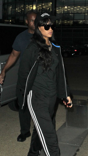  Leaving Her London Hotel And Heading To A Fitness First Gym [28 June 2012]
