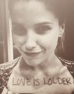  爱情 Is Louder ♥