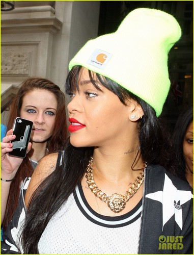  Rihanna spotted leaving her hotel in London