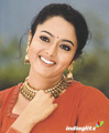 Soundarya(18 July 1972 - 17 April 2004) - celebrities-who-died-young photo