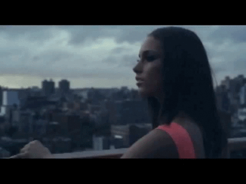  Alicia Keys in 'Doesn't Mean Anything' musik video