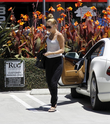  Out In Beverly Hills [30 June 2012]