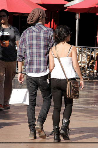  Vanessa - Shopping at The Grove in West Hollywood - May 14, 2012