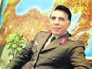  Eşref Bitlis (1933 - 1993