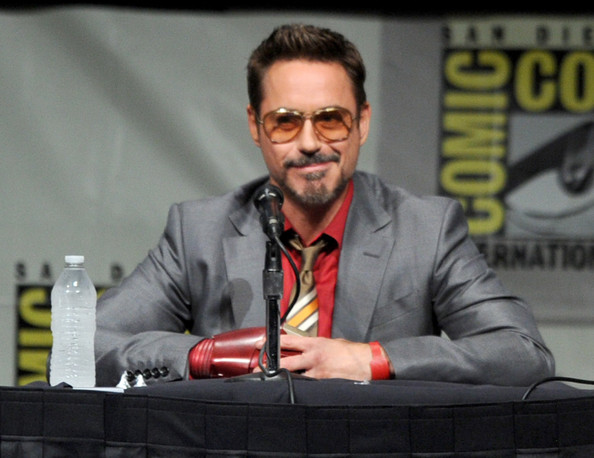 -Iron-Man-3-Panel-Comic-Con-International-2012-robert-downey-jr-31482943-594-458