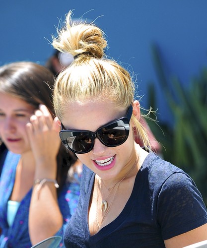  At Winsor Pilates in West Hollywood [16th July]