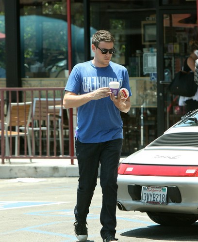  Cory Monteith Leaves The Coffee maharage, maharagwe in West Hollywood - July 11, 2012