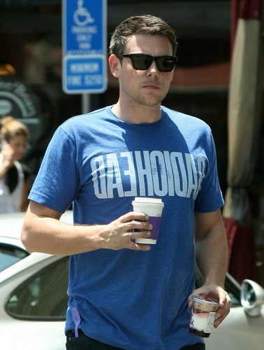  Cory Monteith Leaves The Coffee kacang in West Hollywood - July 11, 2012
