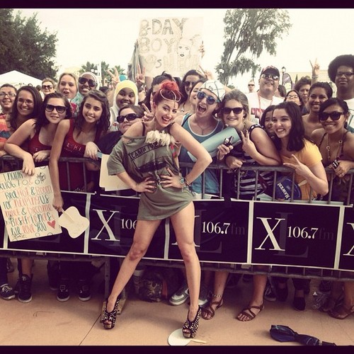 Hangin with some lovely fans in Orlando yesterday 