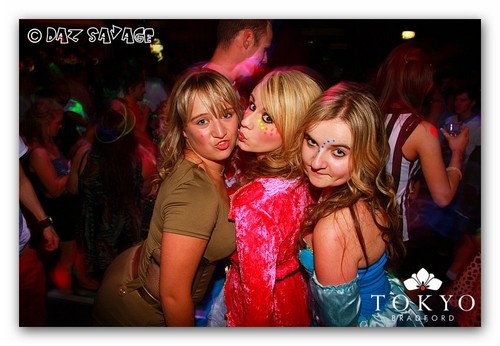  Hayley, Dani & Me On A Nite Out In Bfd For Dani's 20th ;) 100% Real ♥