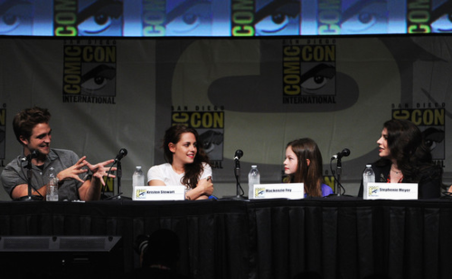  Kristen - The Twilight Saga Breaking Dawn - Part 2 At San Diego Comic-Con 2012 - July 12, 2012