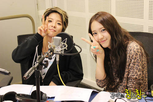 Krystal & Amber @ Kan Miyeon Chin Chin Radio - jung-sisters Photo