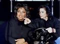 Michael and Oprah - michael-jackson photo