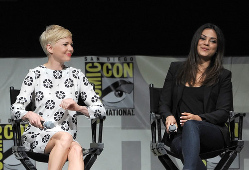  Michelle Williams & Mila Kunis at the "Comic-Con" - (13.07.2012)