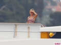 Naomi Watts Kisses Dodi Al Fayed Lookalike on Set - princess-diana photo