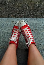  Red converse <3