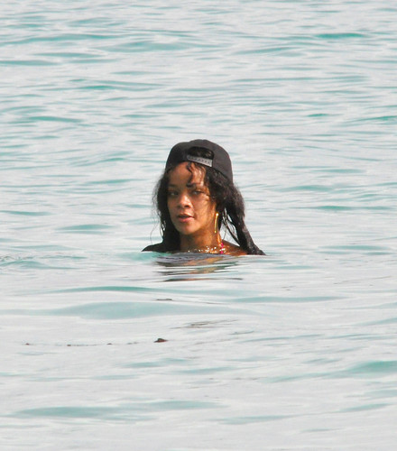  Relaxes In Barbados [11 July 2012]