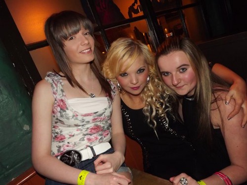  Shawny, Sammy & Me On A Girlz Nite Out In Bfd ;) 100% Real ♥