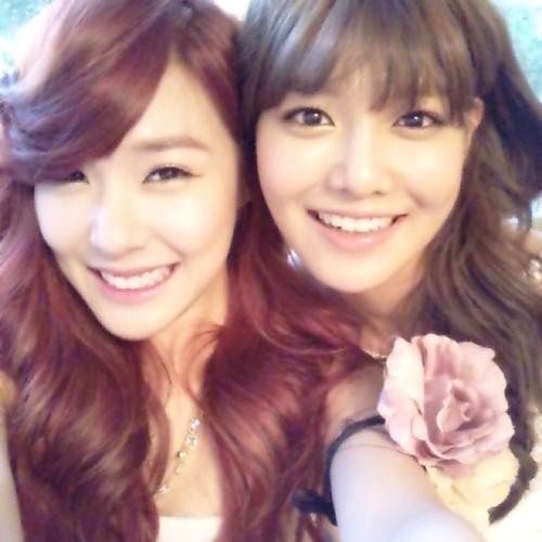 Sooyoung & Tiffany Selca