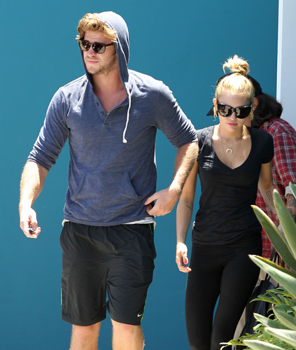 Winsor Pilates class In West Hollywood [16 July 2012]
