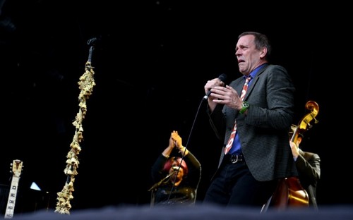  Hugh Laurie en 音乐会 aux Francos de Spa 19.07.2012