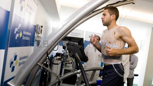  Jordi Alba passes the medical tests