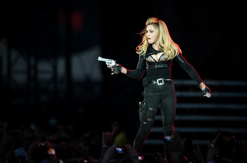  Madonna "MDNA" Tour - Luân Đôn