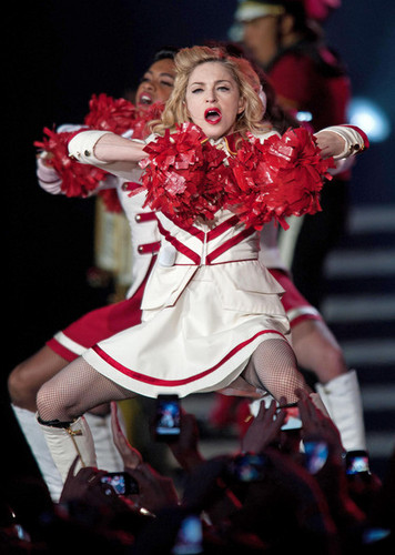  Madonna Performs in Scotland [July 21, 2012]