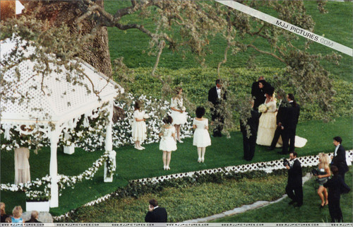  Michael Giving Away Elizabeth Taylor At Her Wedding Back In 1991